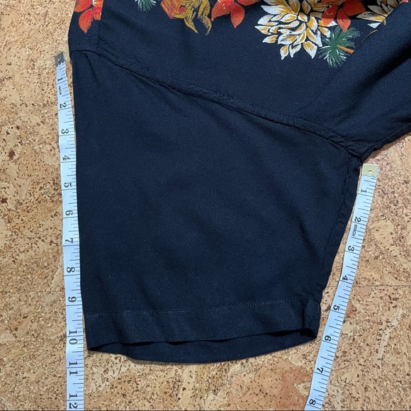 Cherokee Hawaiian Rayon Button Down Short Sleeve Shirt Sz M - Picture 11 of 12